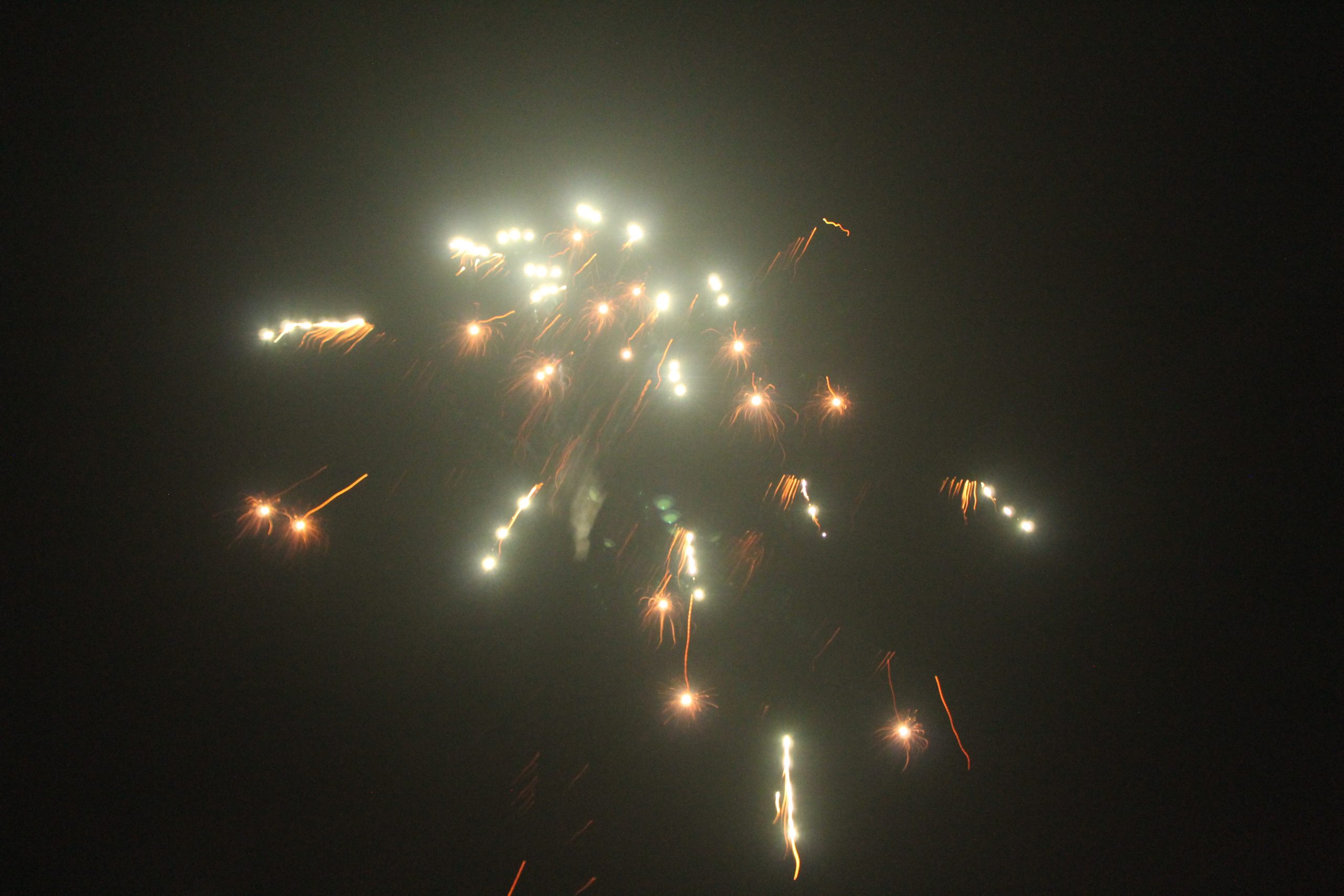 Meriah Persami SMPN 2 Banyudono ada pesta kembang api